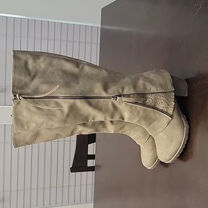 Muk Luks Women's Boots Size 10